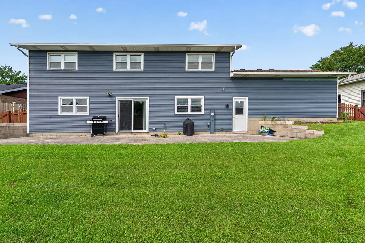 818 Bonnie Lane