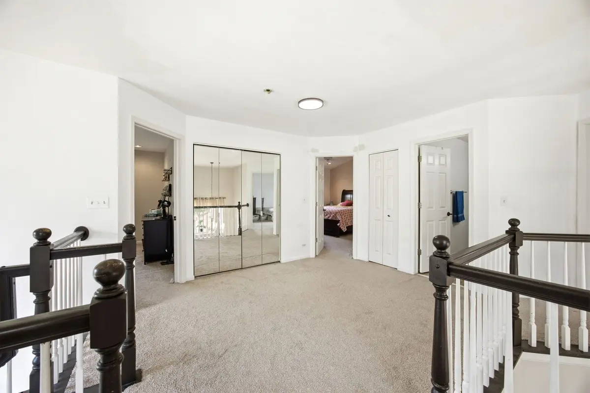9 Tenneyson Court