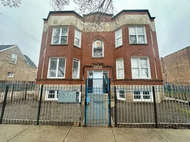 4035-37 W Harrison Street