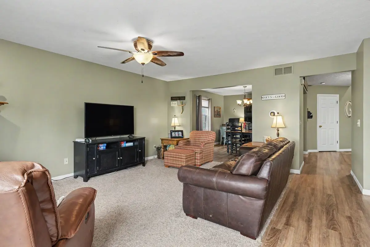 4 Everett Court