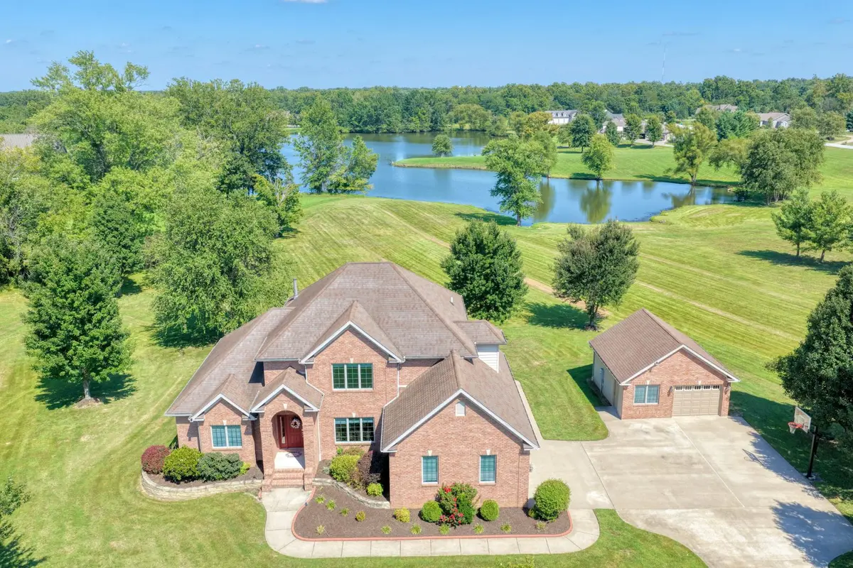 3850 Ariel Drive