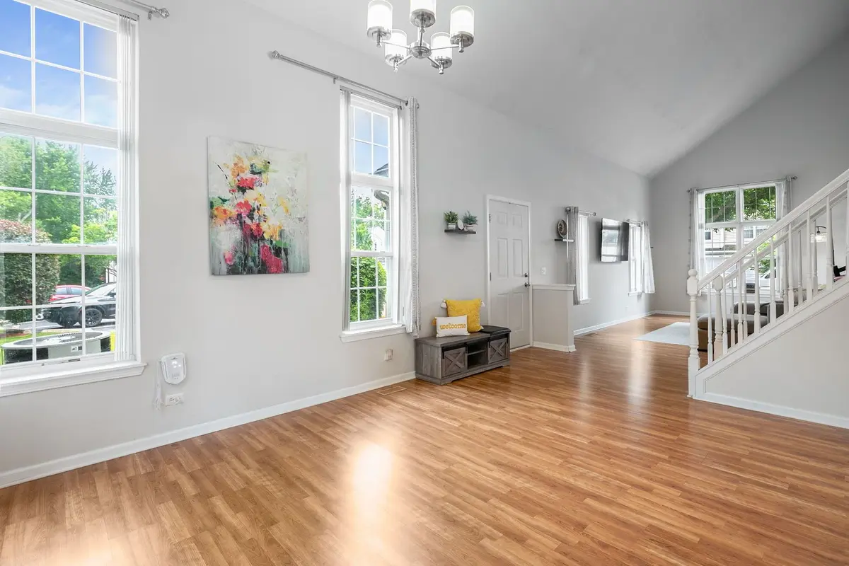 246 Rainier Way