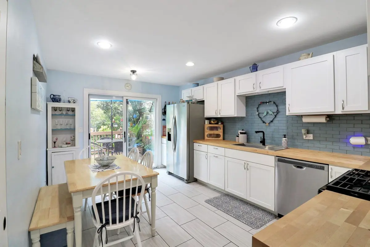 74 Silver Tree Circle