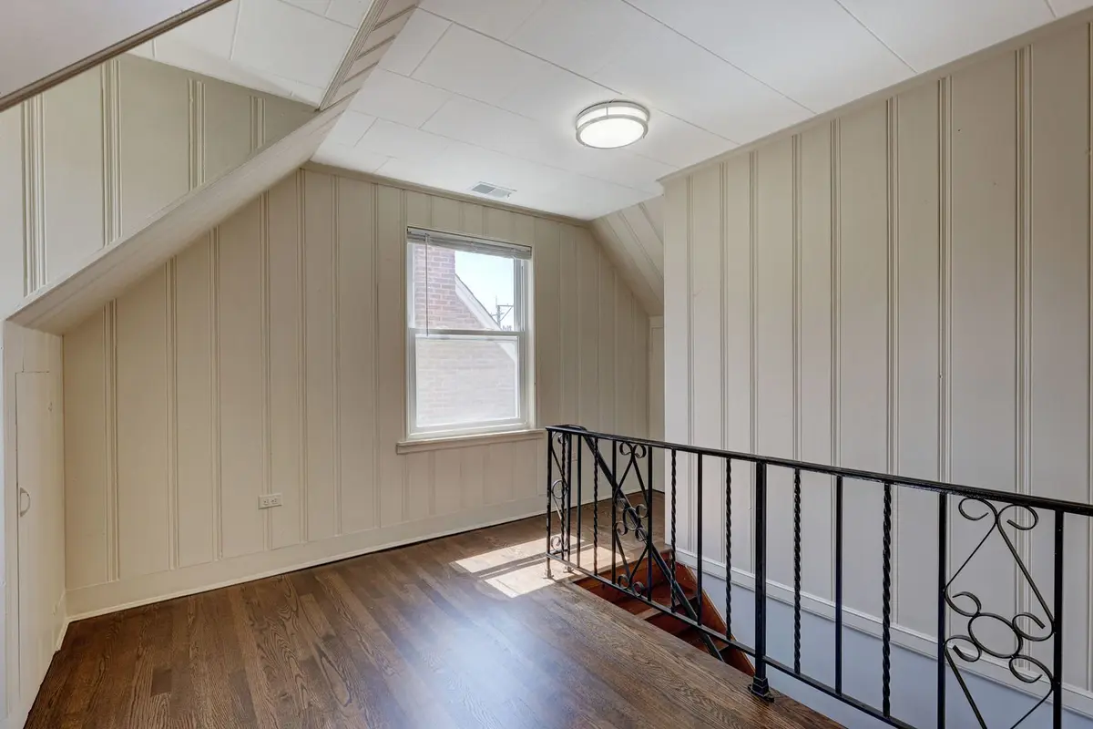 1644 N 73rd Court