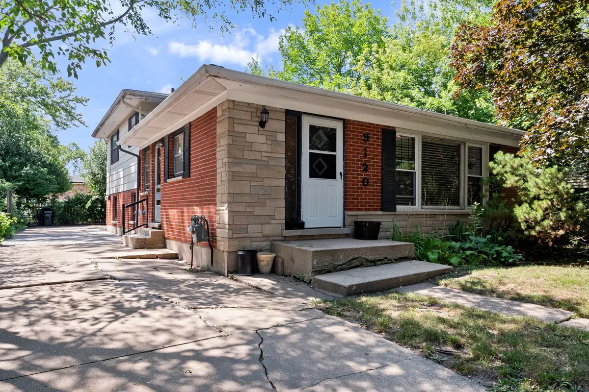 9120 E PRAIRIE Road