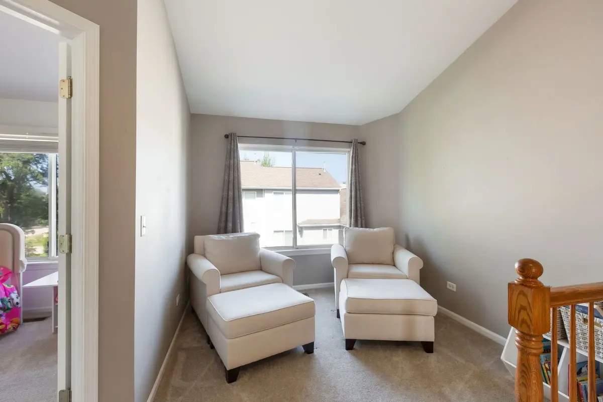 18619 W Sterling Court