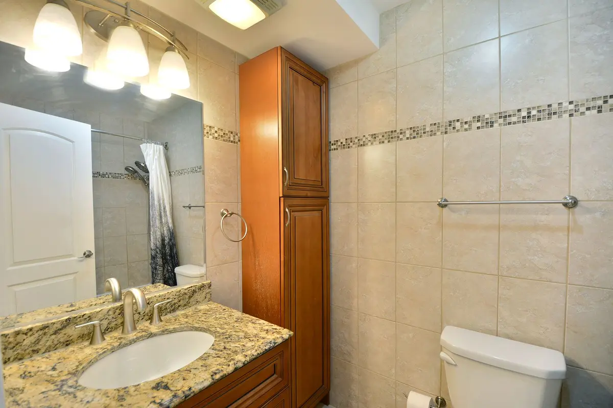 575 FAIRWAY VIEW Drive