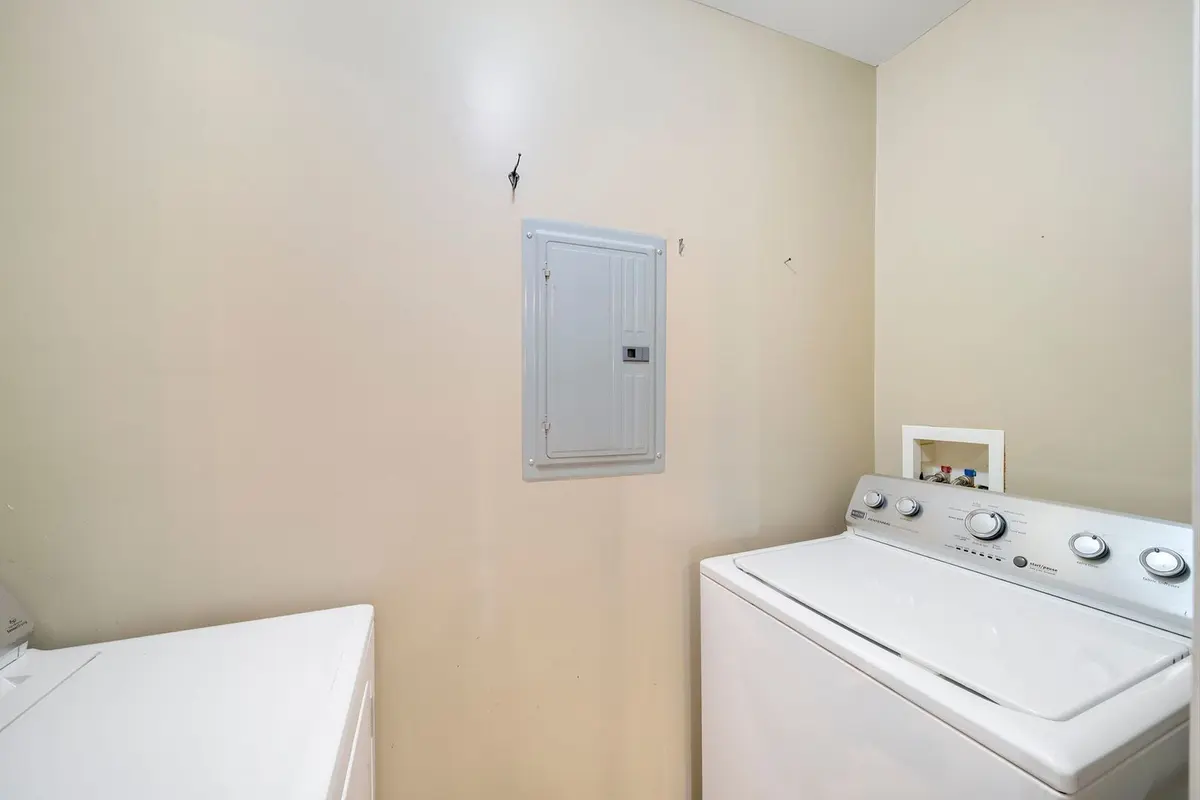 1498 W Sand Bar Court