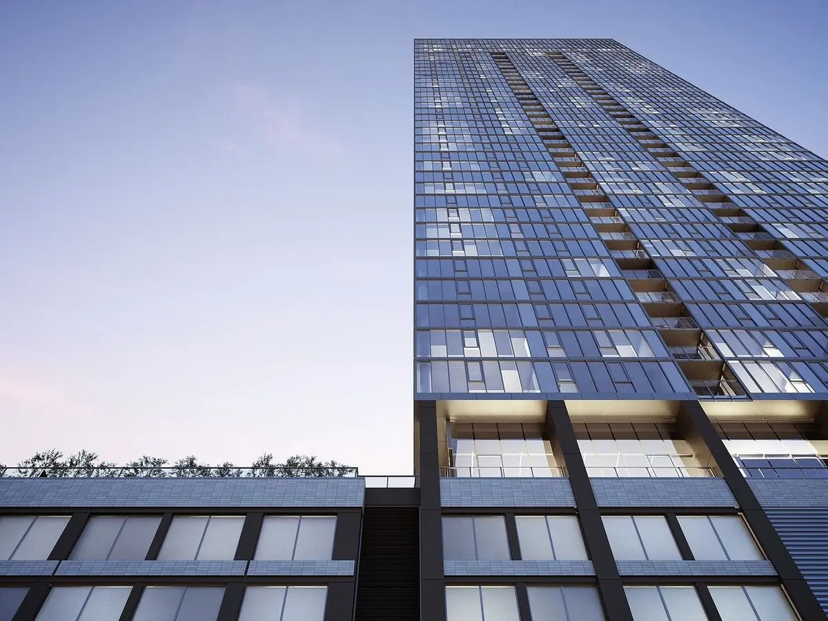 369 W Grand Avenue