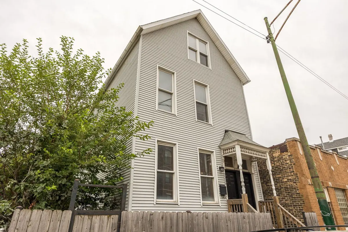 3008 N Clybourn Avenue