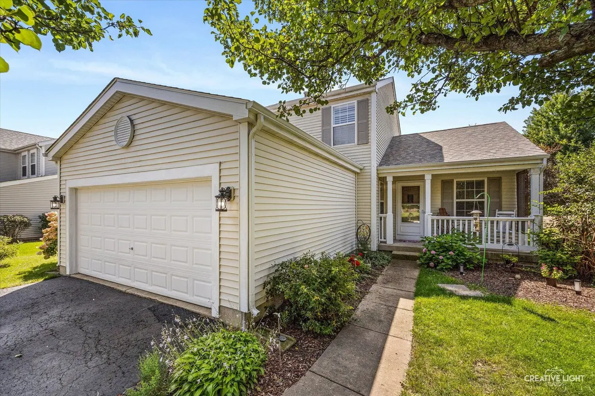 1817 Thornapple Way