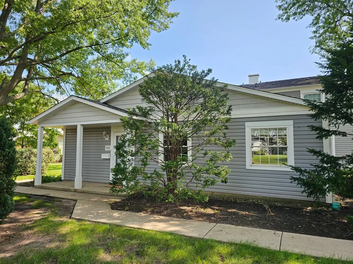 592 LOTUS Court