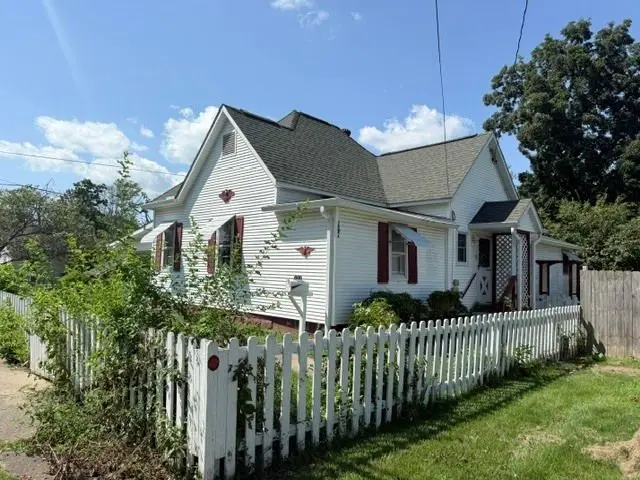 806 E Mckinley Street