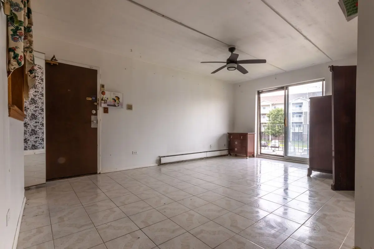 212 Shorewood Drive