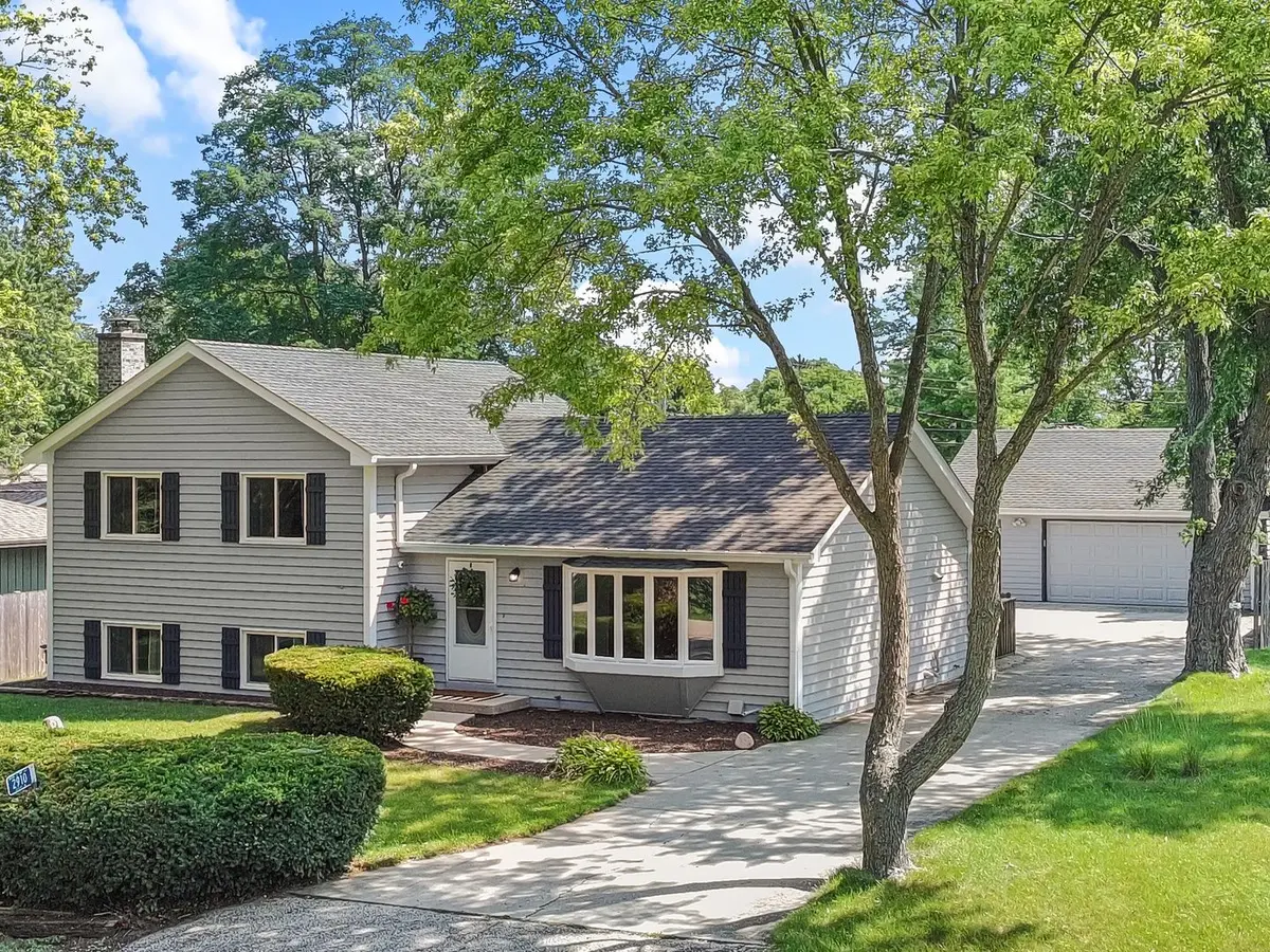 2910 Hickory Lane
