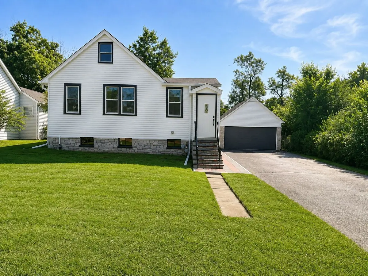 211 N Graylynn Drive