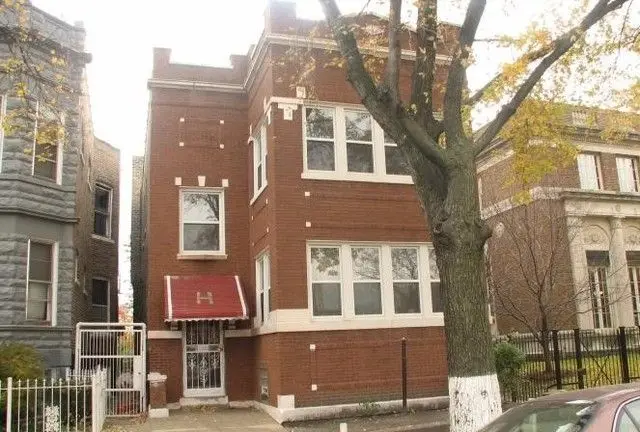3949 W Monroe Street