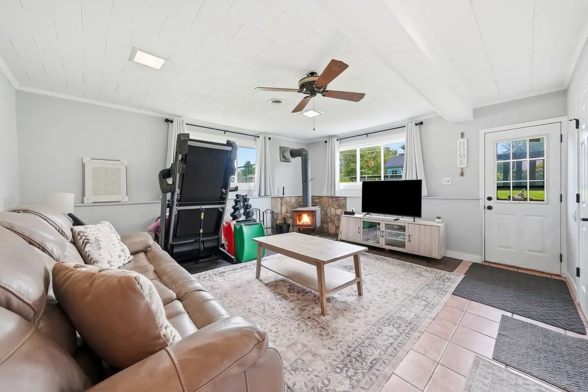 16123 S Peerless Drive