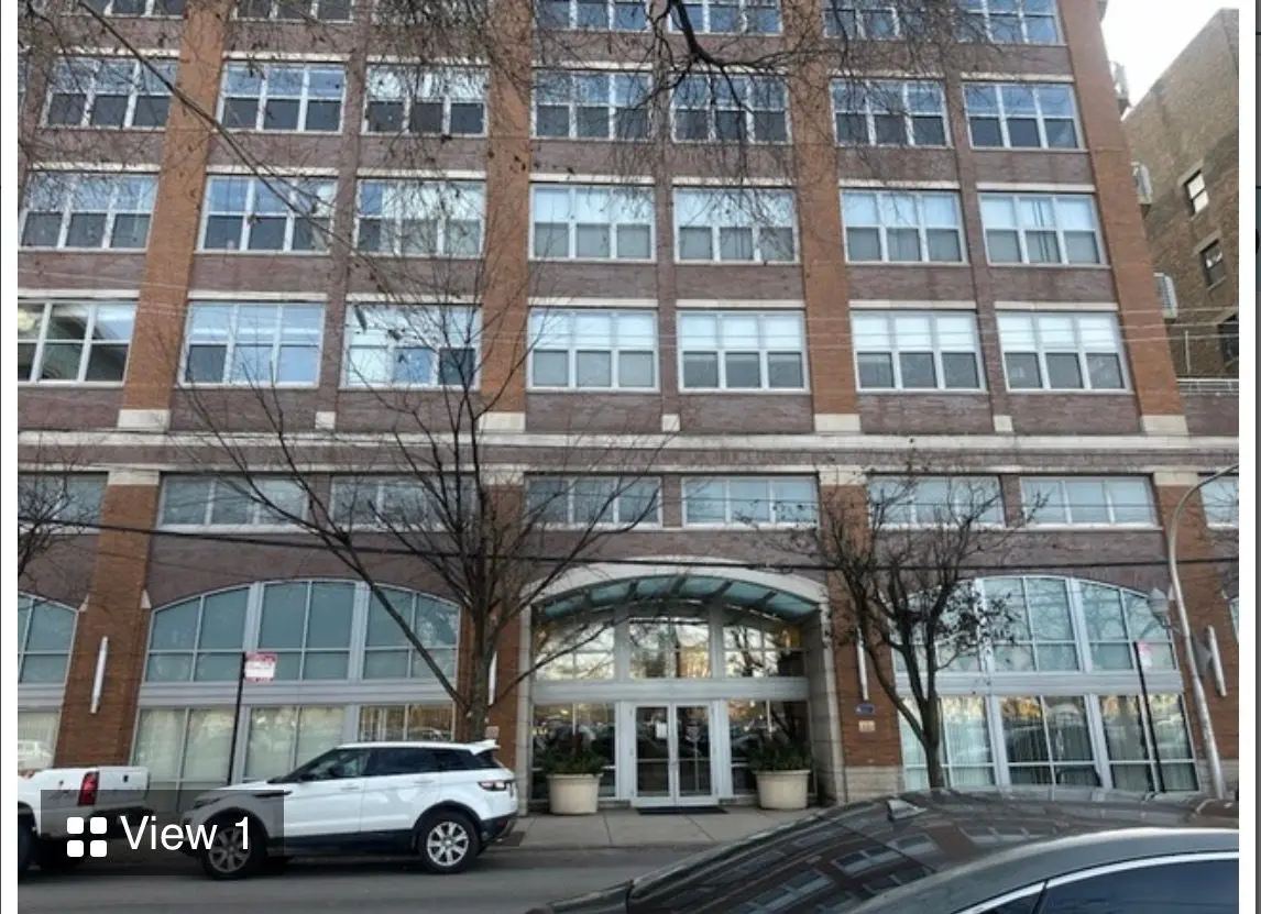 933 W Van Buren Street