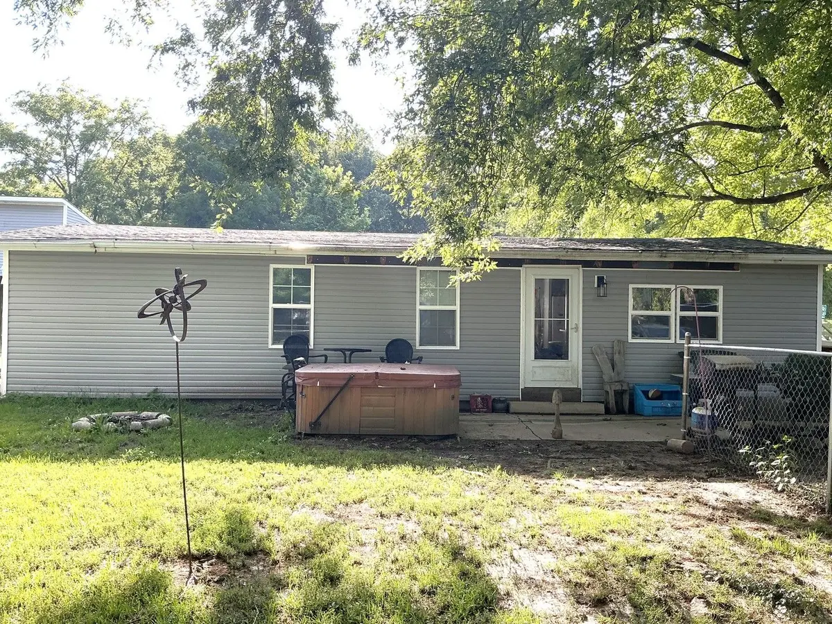 1105 James Court