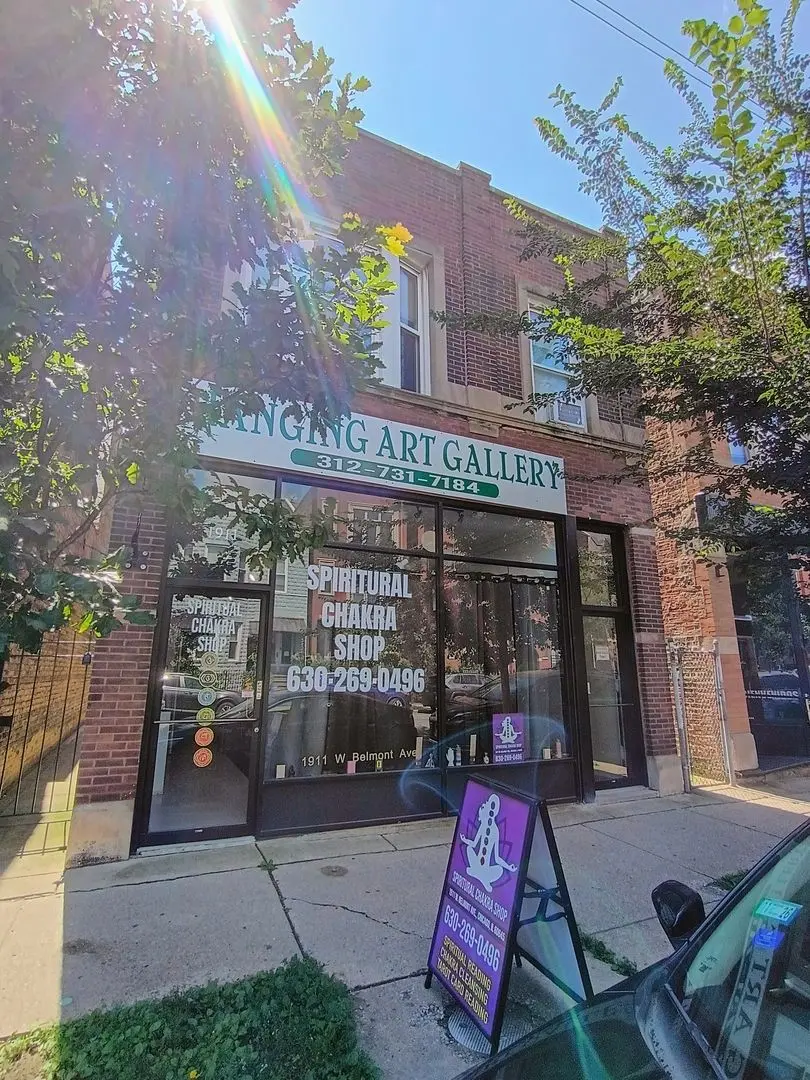 1911 W Belmont Avenue