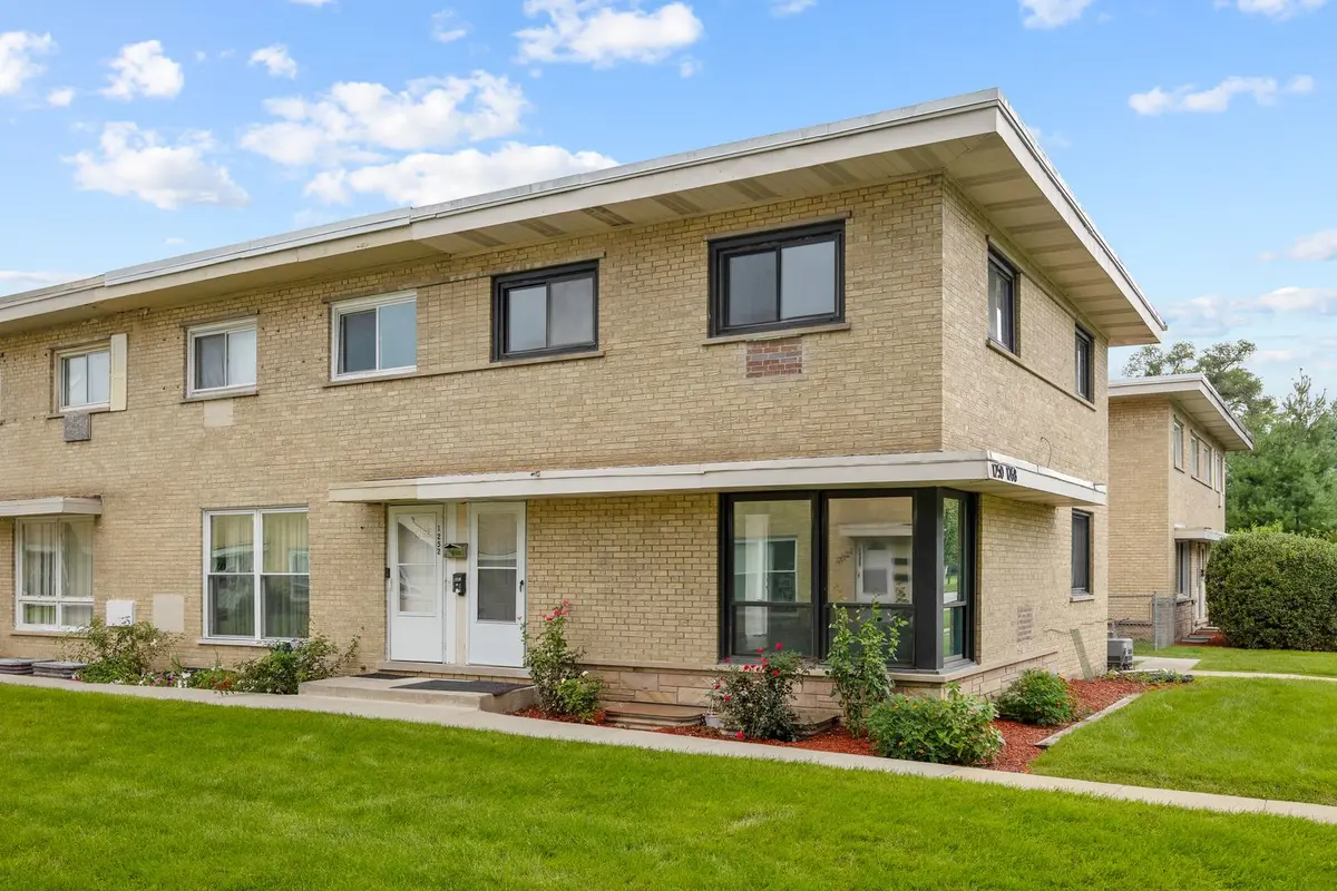 1250 N Wheeling Road