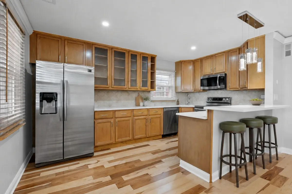 9421 Kelvin Lane