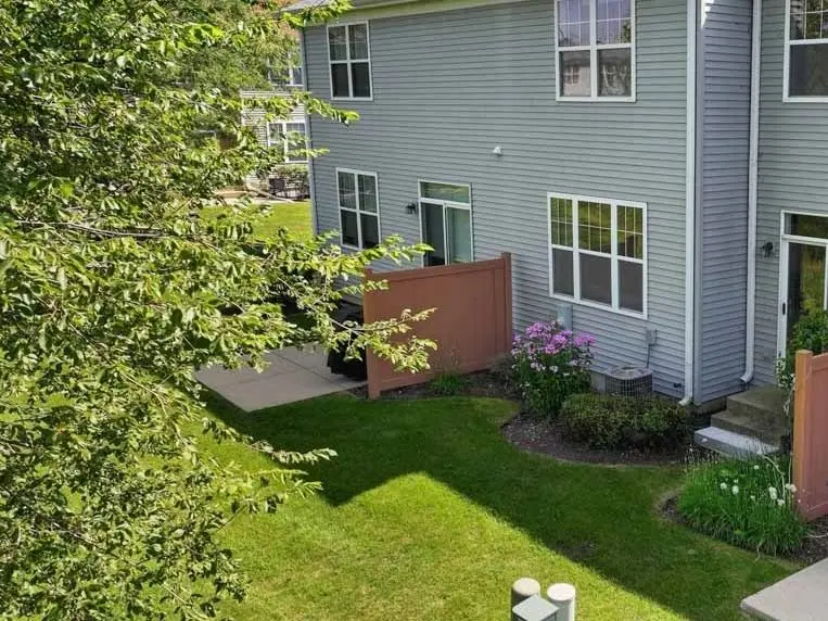 2835 Cattail Court