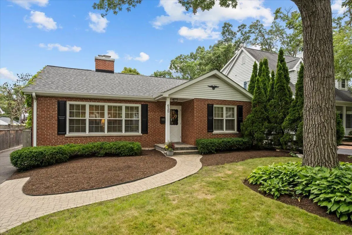 635 Northmoor Road