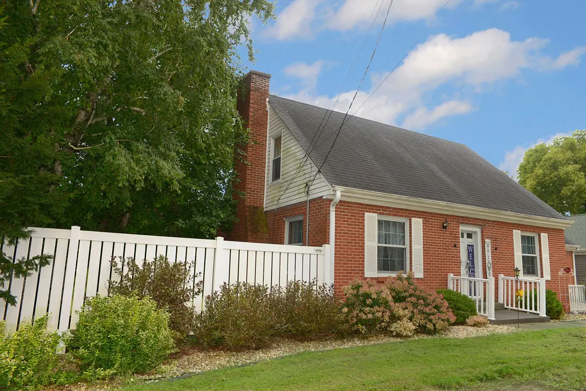 733 E Main Street