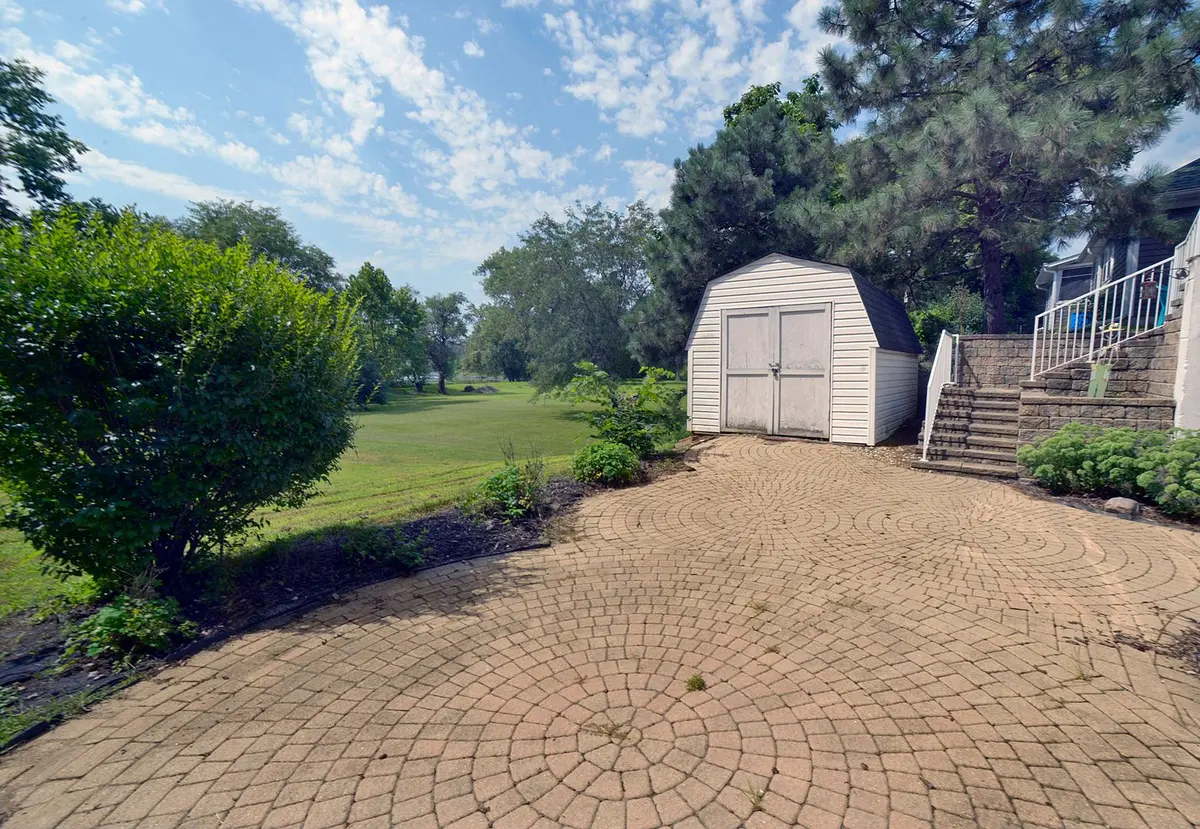 733 E Main Street