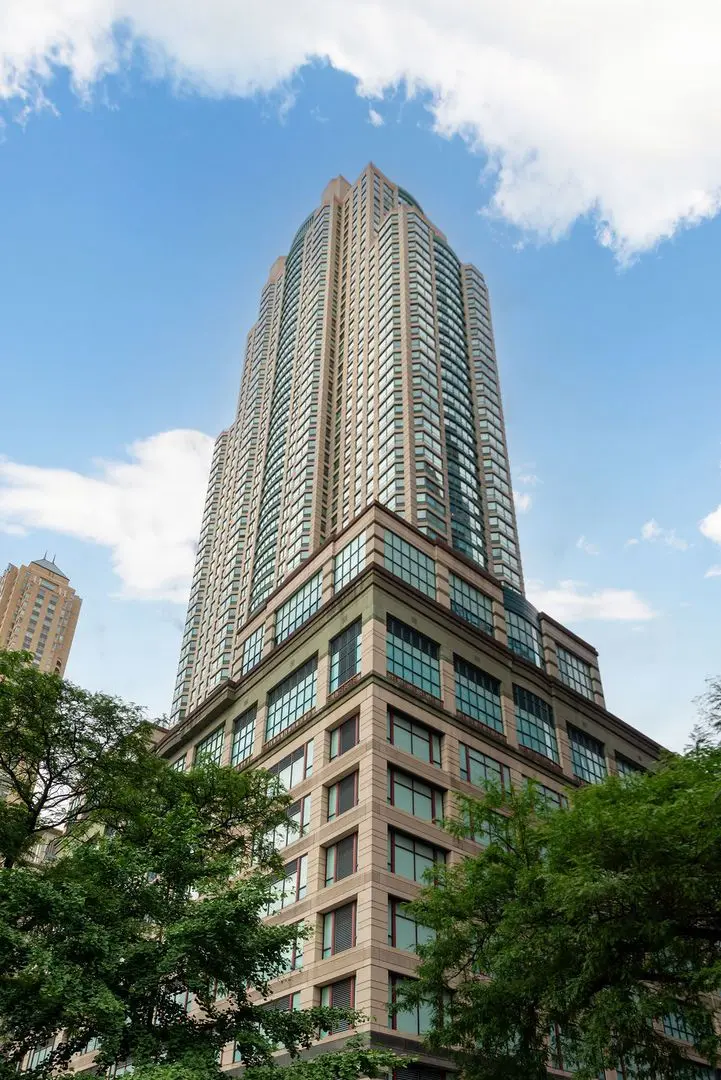 100 E Huron Street
