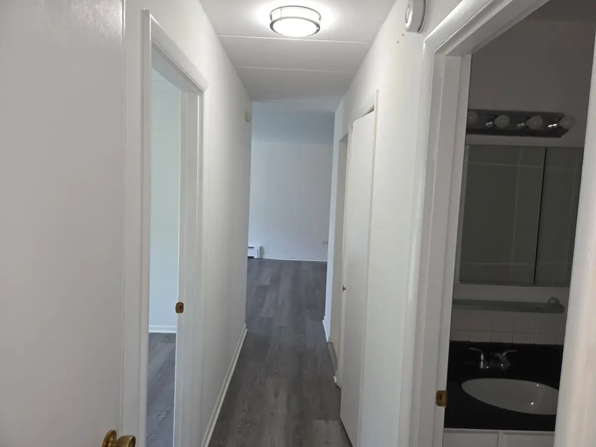 2345 185th Court