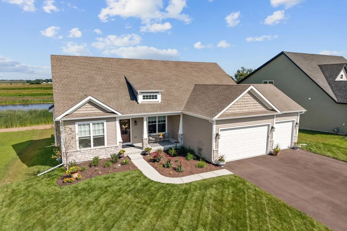 633 Houtz Circle