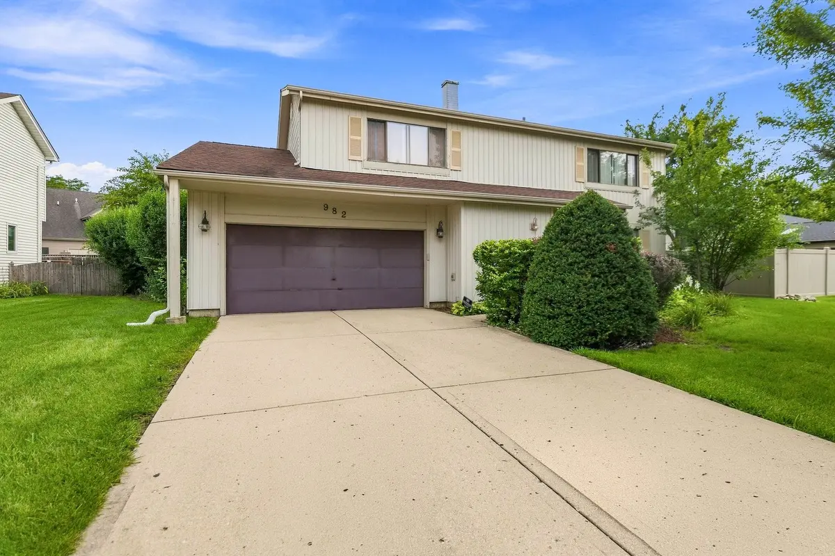 982 Valleyview Drive