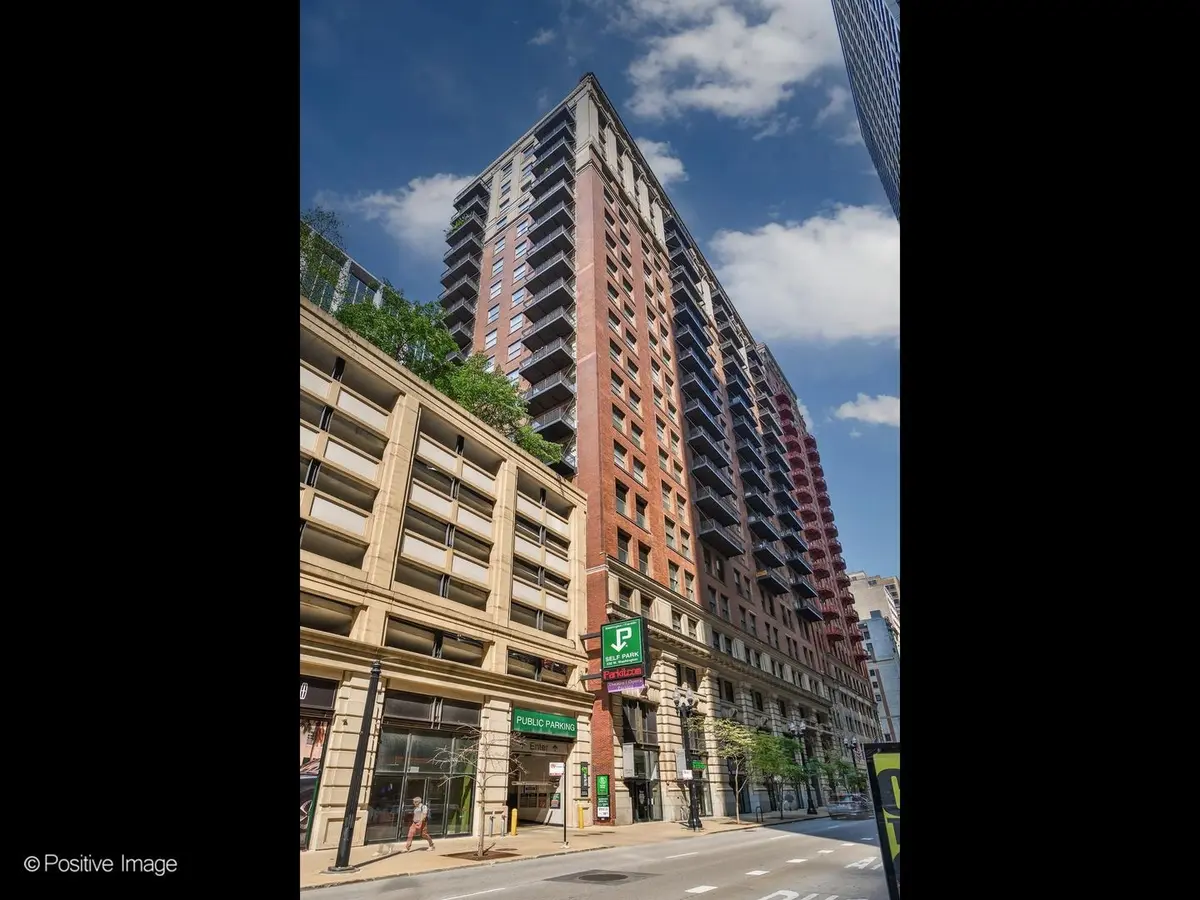 212 W Washington Street
