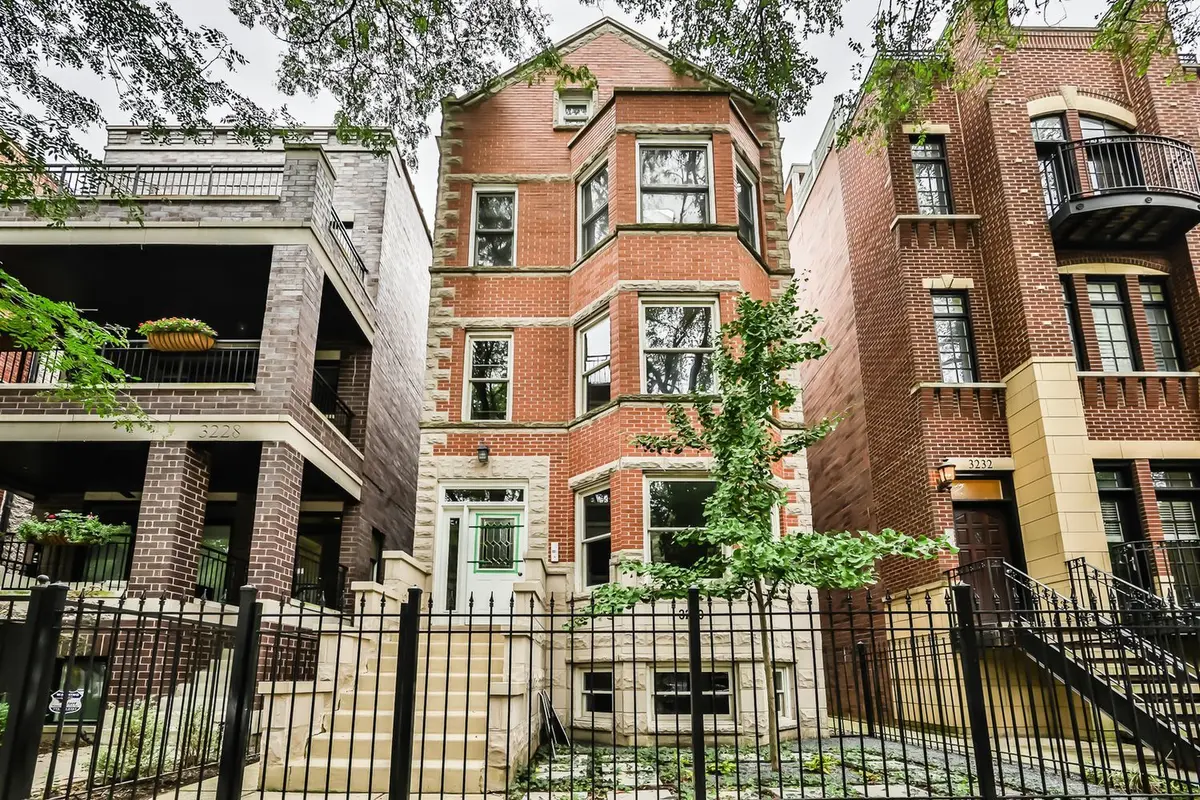 3230 N Seminary Avenue