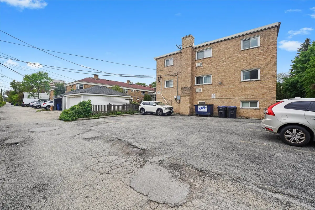 200 South Boulevard