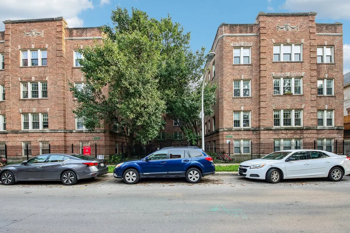 841 E 52ND Street