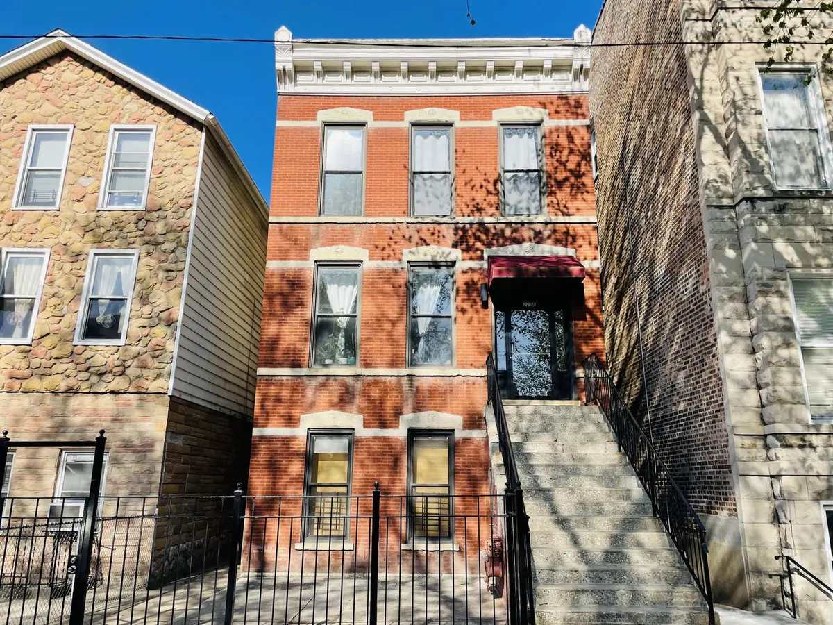 2738 S Princeton Avenue