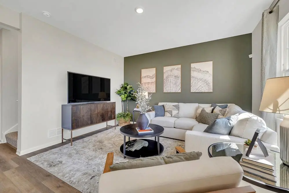 13616 S Coronado Circle