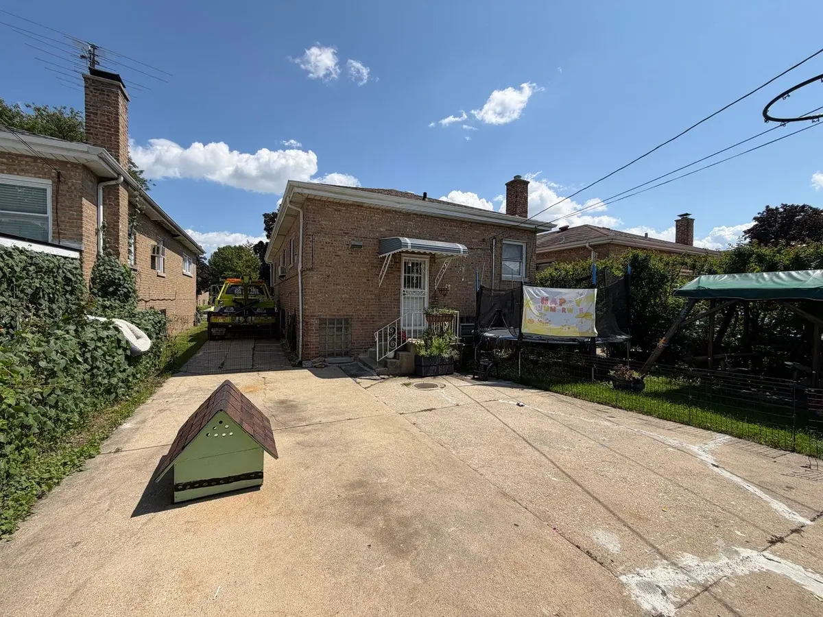 3724 S 60th Court
