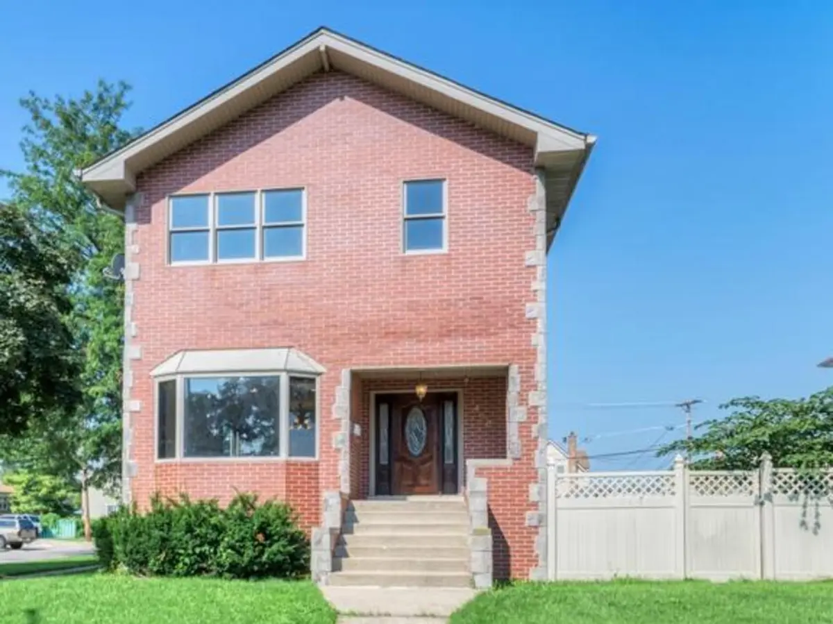 1400 N 22ND Avenue