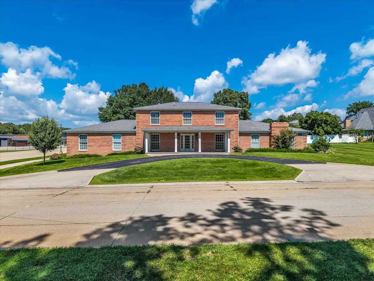 217 W Frank Street