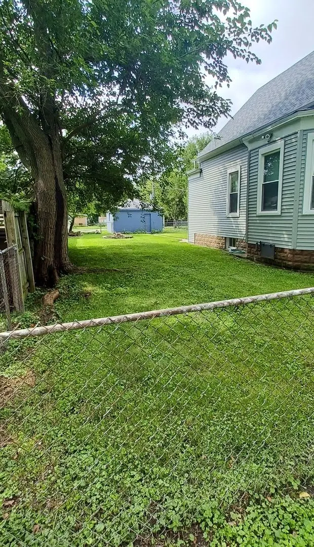 2009 Carmel Boulevard