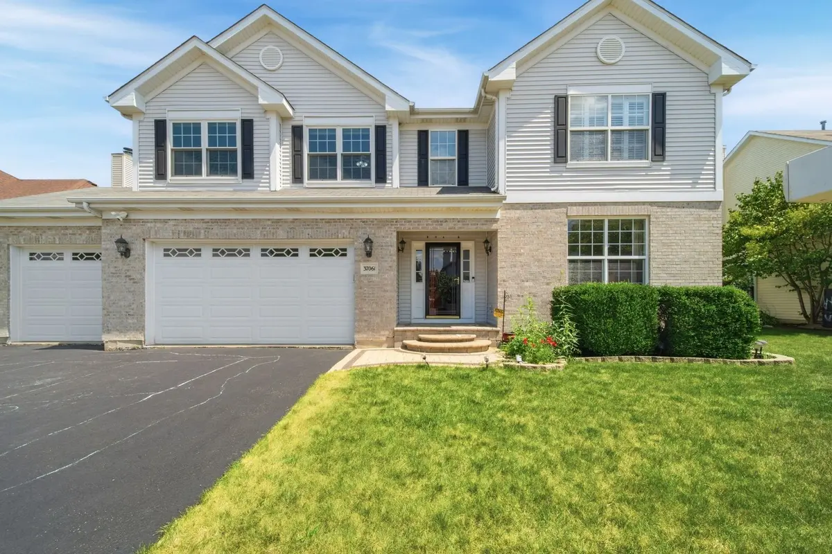 37061 N Bonnie Brae Road