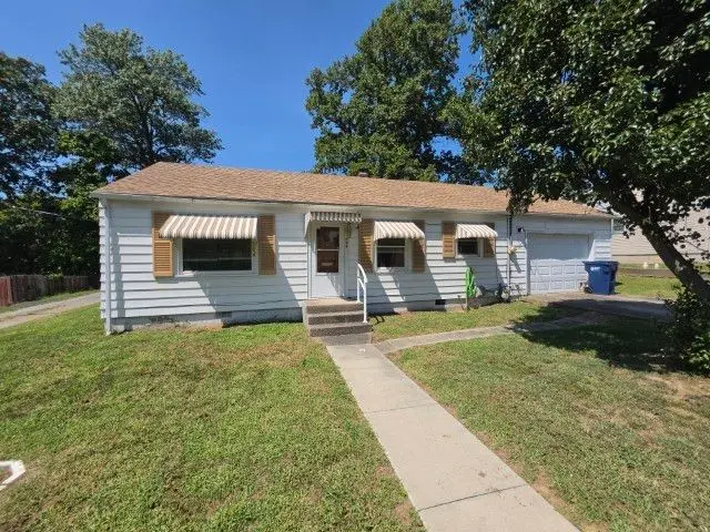 713 N 10th Street