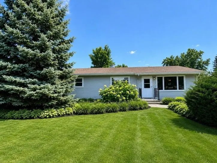 113 Holly Avenue