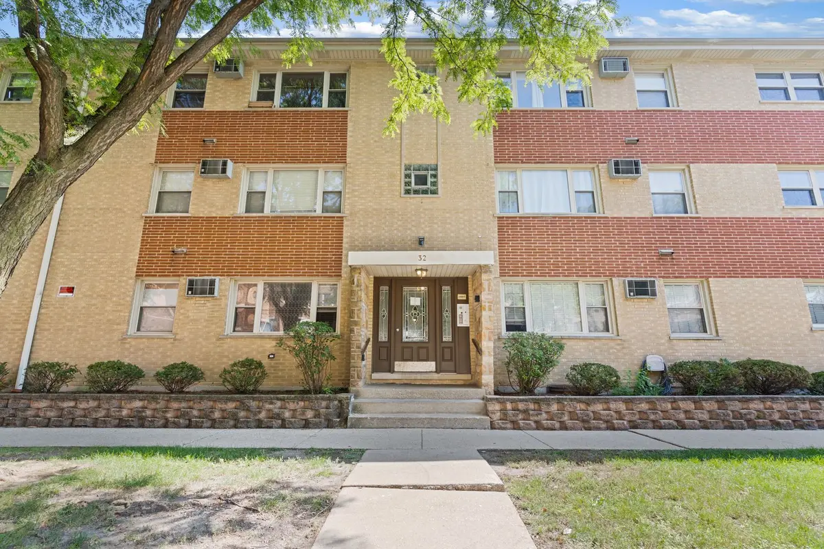 32 Elgin Avenue
