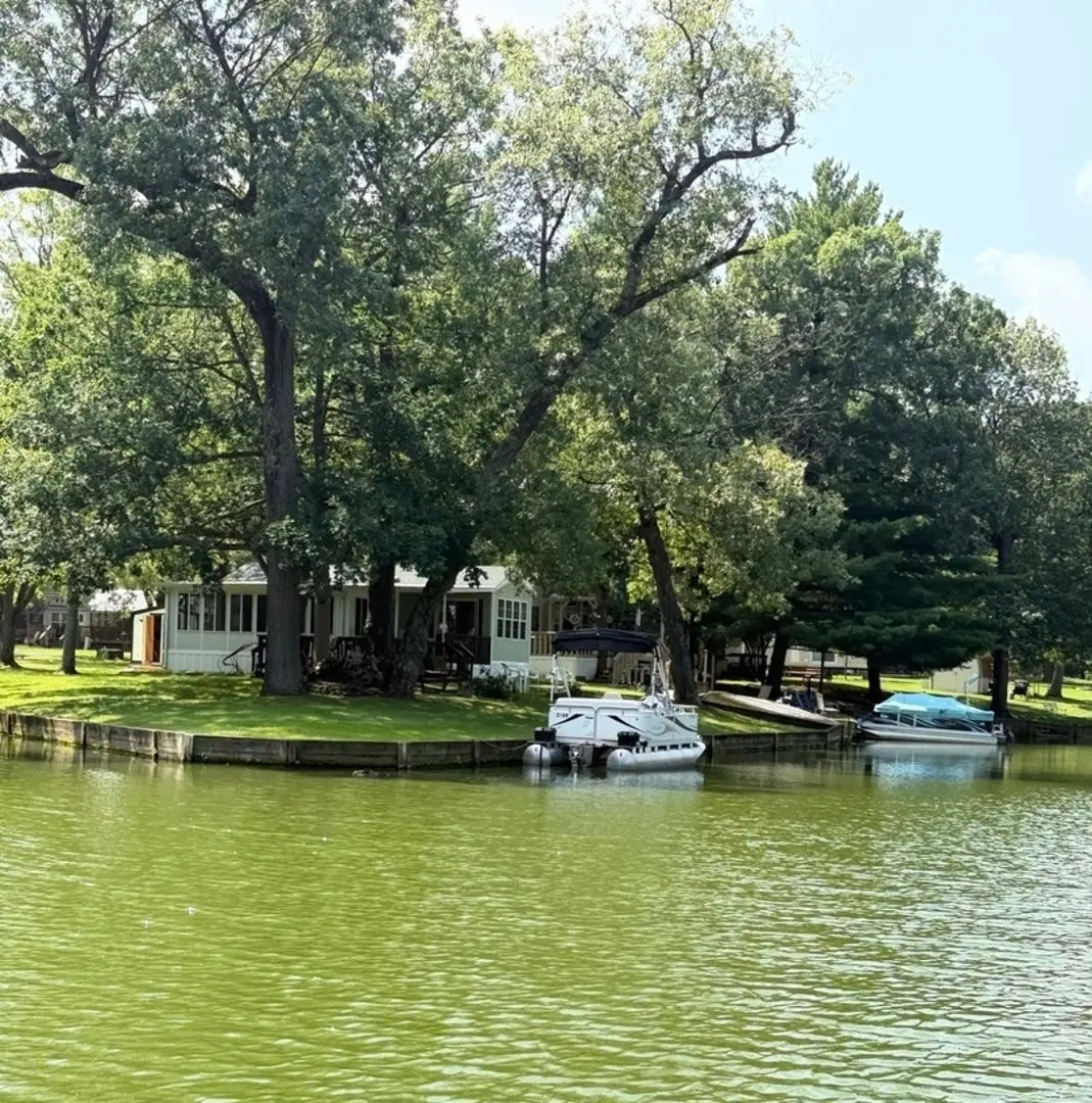 3-69/70 Woodhaven Lakes
